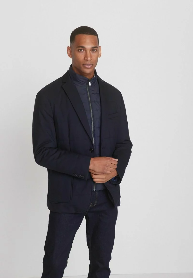 Next Herren WASSERABWEISENDER GESTEPPTER - Anzugsakko - Navy 1 Next Herren WASSERABWEISENDER GESTEPPTER - Anzugsakko - Navy