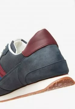 Next NAVY RETRO RUNNER TRAINERS - Sneaker Low - Blue | Herren 10 Next NAVY RETRO RUNNER TRAINERS - Sneaker Low - Blue | Herren -Next Großes Kaufhaus 0c6e947671cb48e996eb76142d07ec49