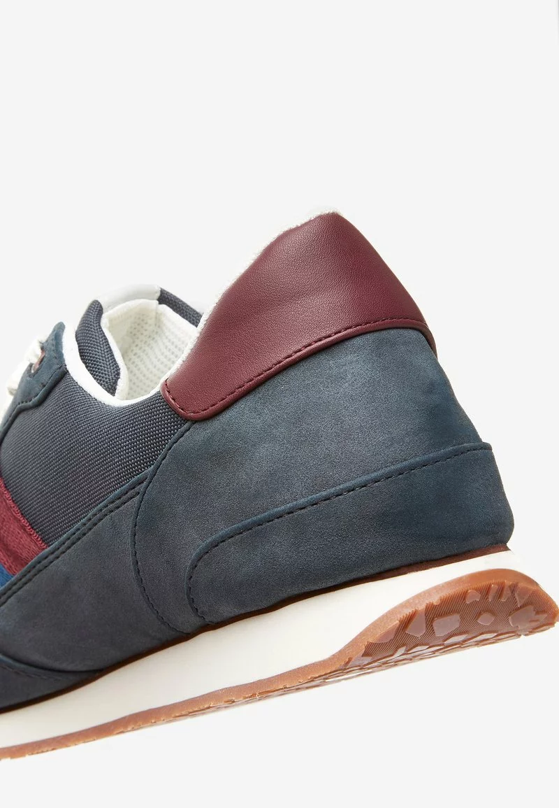 Next NAVY RETRO RUNNER TRAINERS - Sneaker Low - Blue | Herren 5 Next NAVY RETRO RUNNER TRAINERS - Sneaker Low - Blue | Herren – Bild 5