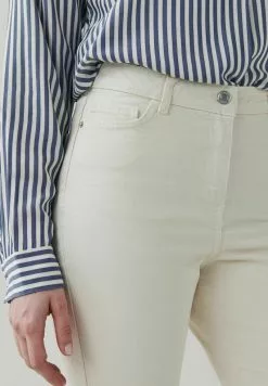 Next Damen MOM - Jeans Slim Fit - Ecru White 8 Next Damen MOM - Jeans Slim Fit - Ecru White -Next Großes Kaufhaus 10ec01052d7d460db23291c595fbc22c