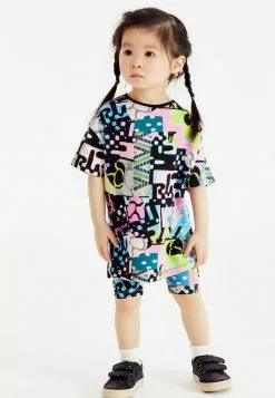 Next Kinder OVERSIZED CYCLING SET - Shorts - Pink Black