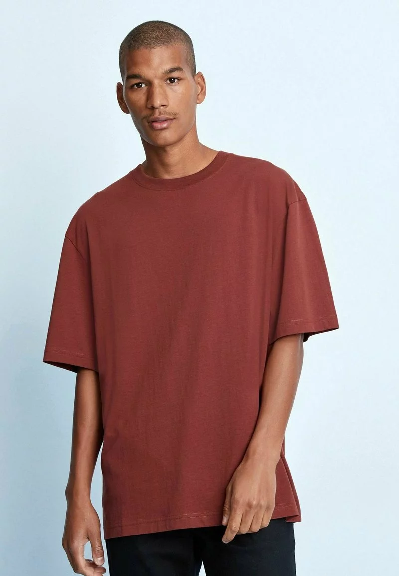 Next Herren T-Shirt Basic - Brick Red 1 Next Herren T-Shirt Basic - Brick Red