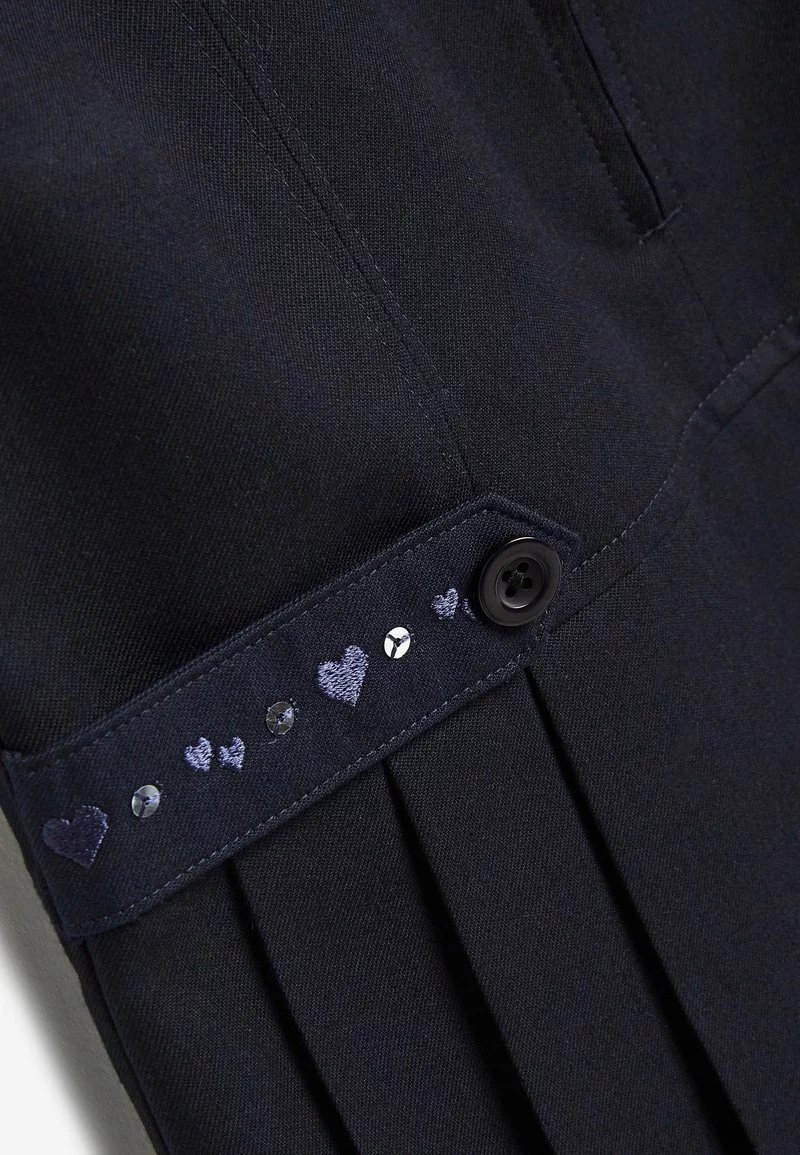 Next EMBROIDERED ZIP PINAFORE - Freizeitkleid - Blue | Kinder 3 Next EMBROIDERED ZIP PINAFORE - Freizeitkleid - Blue | Kinder – Bild 3