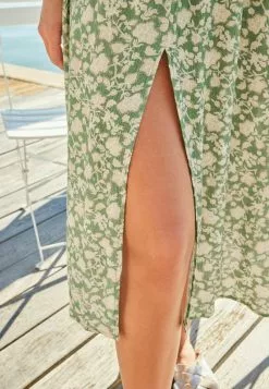 Next Damen SHIRRED BANDEAU - Freizeitkleid - Green Ditsy 8 Next Damen SHIRRED BANDEAU - Freizeitkleid - Green Ditsy -Next Großes Kaufhaus 2e60a1ed54194ea6a2fbdde4da6593ce