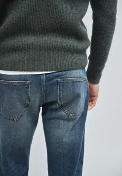 Next Jeans Straight Leg - Dirty Denim | Herren -Next Großes Kaufhaus 2eddd79465574a65af12f77801a41f55