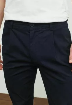 Next Herren PLEATED STRETCH - Stoffhose - Navy Blue 9 Next Herren PLEATED STRETCH - Stoffhose - Navy Blue -Next Großes Kaufhaus 2ffd57d0354e4a39b35070991116603e