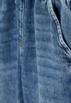 Next Kinder Jeans Relaxed Fit - Blue Denim -Next Großes Kaufhaus 34f59c4cddd944c9b0231e2960621925