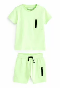 Next ZIP POCKET SET - Jogginghose - Light Green | Kinder 7 Next ZIP POCKET SET - Jogginghose - Light Green | Kinder -Next Großes Kaufhaus 395b6c3618a6471097d08ff2a0f897fa
