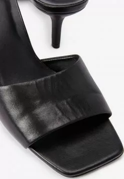 Next Damen SIGNATURE - Pantolette Flach - Black -Next Großes Kaufhaus 3af904518d27476fa77529ab29228e3d