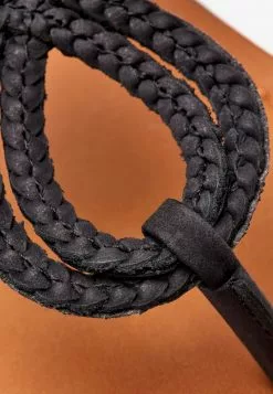 Next Damen ROSE GOLD REGULAR/WIDE FIT FOREVER COMFORT® DOUBLE PLAIT TOE TH - Zehentrenner - Black 11 Next Damen ROSE GOLD REGULAR/WIDE FIT FOREVER COMFORT® DOUBLE PLAIT TOE TH - Zehentrenner - Black -Next Großes Kaufhaus 403afb0b15b34c089bdea60019b2b35b