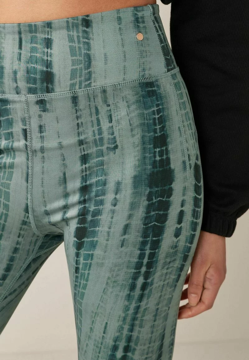 Next Damen SAVANNAH MILLER ACTIVE - Leggings - Hosen - Green 3 Next Damen SAVANNAH MILLER ACTIVE - Leggings - Hosen - Green – Bild 3