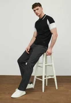 Next Herren Poloshirt - Black 12 Next Herren Poloshirt - Black -Next Großes Kaufhaus 5149b2eb8a0e44ef9e43ad6e2b5dc78d