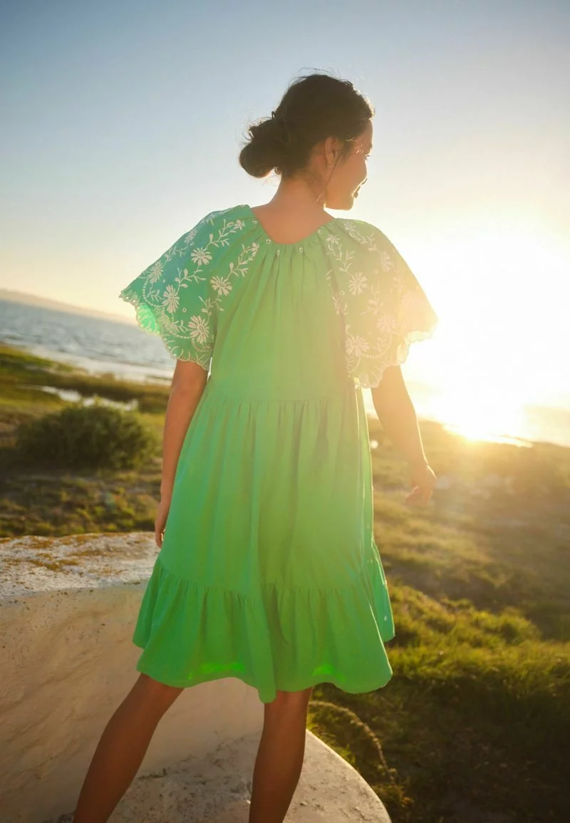 Next Damen SHORT SLEEVE BRODERIE MINI KAFTAN - Freizeitkleid - Green 2 Next Damen SHORT SLEEVE BRODERIE MINI KAFTAN - Freizeitkleid - Green – Bild 2