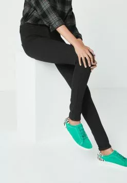 Next Damen STRETCH - Jeans Slim Fit - Black Denim -Next Großes Kaufhaus 53ad85f6ca984895b59d977a46044d52