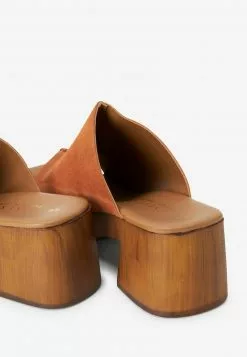 Next Damen FOREVER - Plateausandalette - Rust Brown -Next Großes Kaufhaus 590add710b92484985ec56f5c8ec17dd