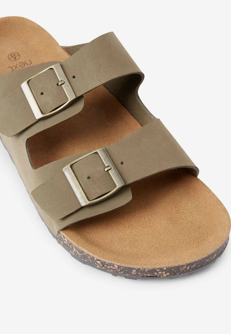 Next Herren BROWN TWO BUCKLE SANDAL - Hausschuh - Taupe 6 Next Herren BROWN TWO BUCKLE SANDAL - Hausschuh - Taupe – Bild 6