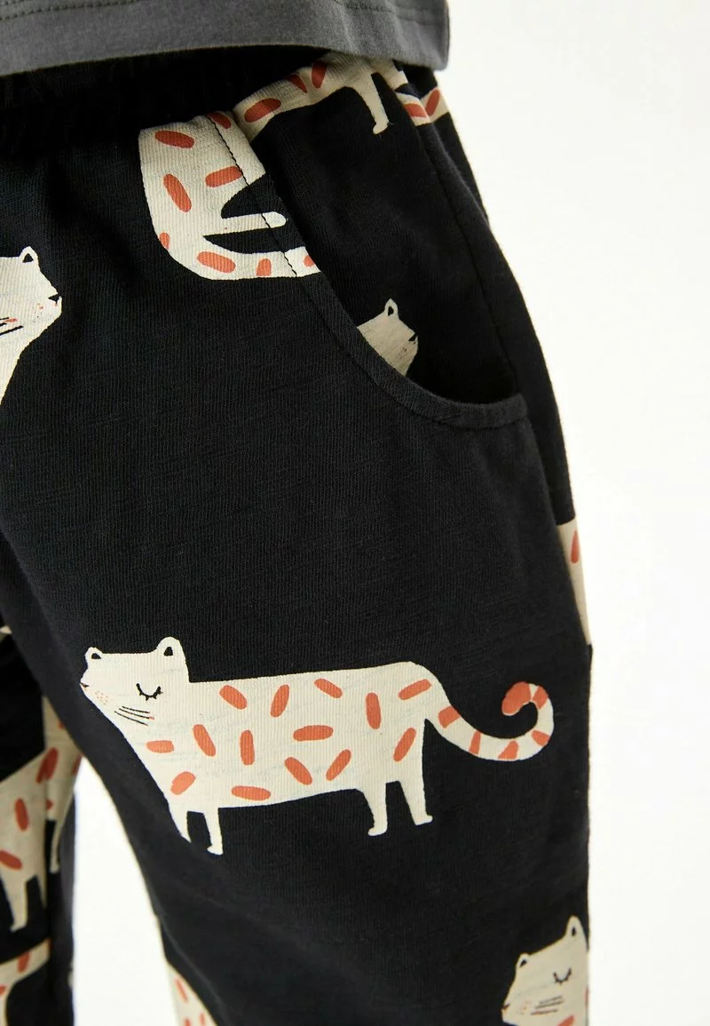 Next Kinder Jogginghose - Charcoal Grey Leopard 7 Next Kinder Jogginghose - Charcoal Grey Leopard – Bild 7