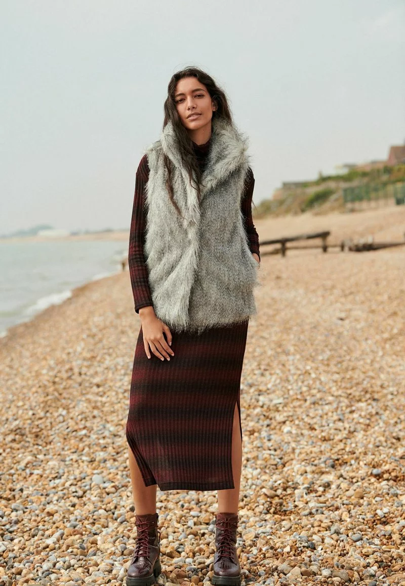 Next Damen Strandaccessoire - Berry 1 Next Damen Strandaccessoire - Berry