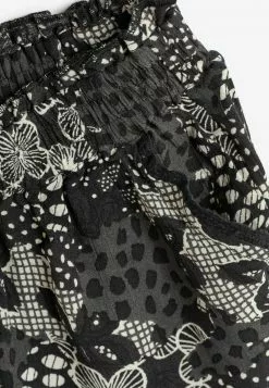 Next Kinder Stoffhose - Monochrome 9 Next Kinder Stoffhose - Monochrome -Next Großes Kaufhaus 72e86c517fbf4deba2db2c9ca242d67a