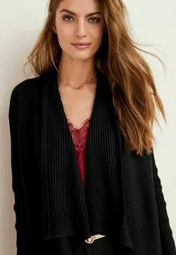 Next Damen Strickjacke - Black 8 Next Damen Strickjacke - Black -Next Großes Kaufhaus 7757a3f691534bd9817fab969b30c03a