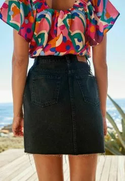 Next Damen RIPPED DENIM MINI - Jeansrock - Black -Next Großes Kaufhaus 7c4db50d985f46f89b3fd1e69b7a93f8