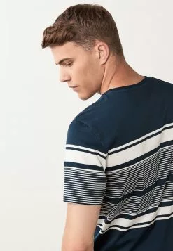 Next Herren T-Shirt Print - Multi Coloured -Next Großes Kaufhaus 7efdf6aaf2444807909e17b7e71530ac