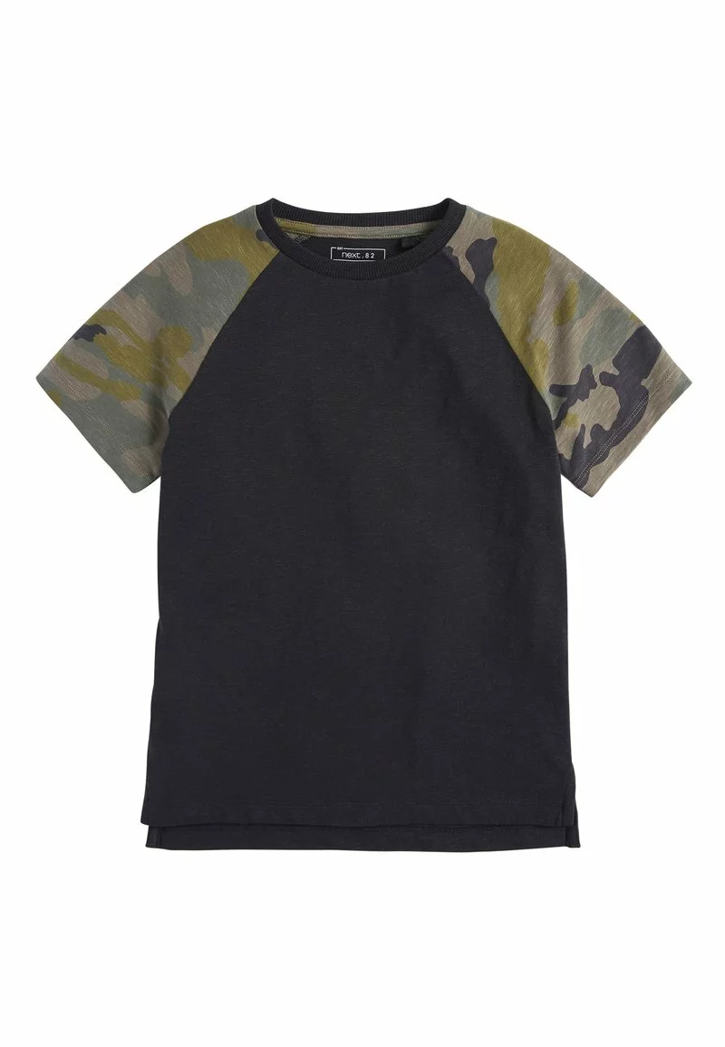 Next Kinder CAMOUFLAGE RAGLAN SHORT SLEEVE T-SHIRT (3-16YRS) - T-Shirt Print - Black 1 Next Kinder CAMOUFLAGE RAGLAN SHORT SLEEVE T-SHIRT (3-16YRS) - T-Shirt Print - Black
