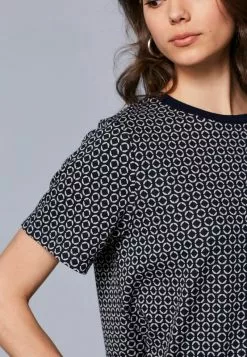 Next Damen JACQUARD - T-Shirt Print - Navy Blue Geo 7 Next Damen JACQUARD - T-Shirt Print - Navy Blue Geo -Next Großes Kaufhaus 889fba82e7894729942fcf963c9e6173