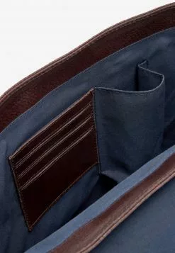 Next Herren Umhängetasche - Tan -Next Großes Kaufhaus 94fa126b97064d98924717925be756cb