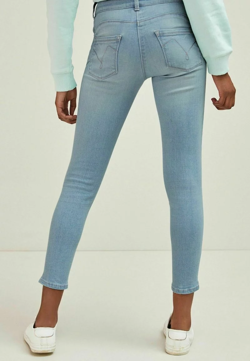 Next LIFT, SLIM AND SHAPE, CROPPED SKINNY JEANS - Jeans Skinny Fit - Light Blue Denim | Damen 3 Next LIFT, SLIM AND SHAPE, CROPPED SKINNY JEANS - Jeans Skinny Fit - Light Blue Denim | Damen – Bild 3