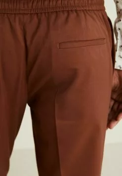 Next Herren STRETCH FORMAL - Jogginghose - Brown 9 Next Herren STRETCH FORMAL - Jogginghose - Brown -Next Großes Kaufhaus 9dc5a60239f5401a9e82b742ae8fecb9