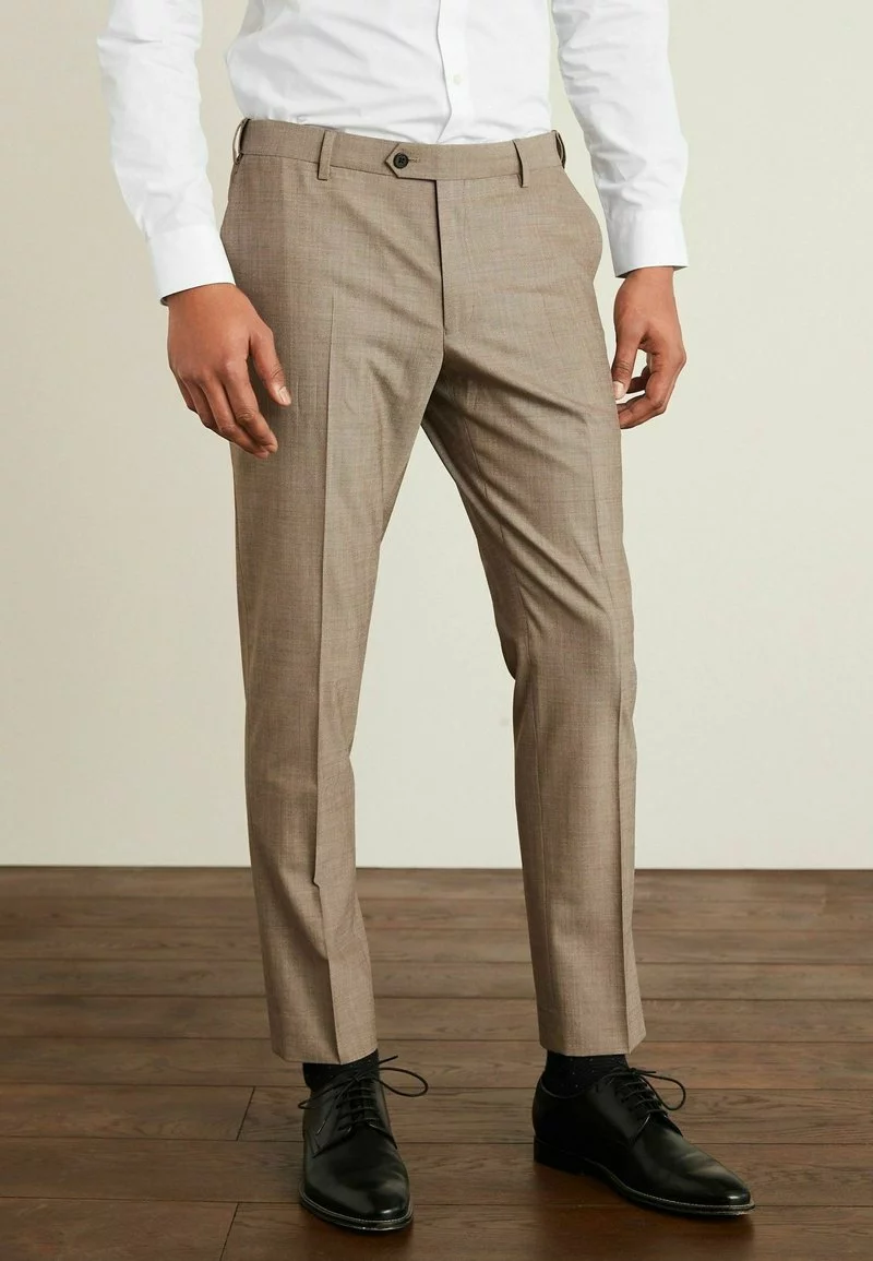 Next Herren BLEND MOTION FLEX - Stoffhose - Taupe 1 Next Herren BLEND MOTION FLEX - Stoffhose - Taupe