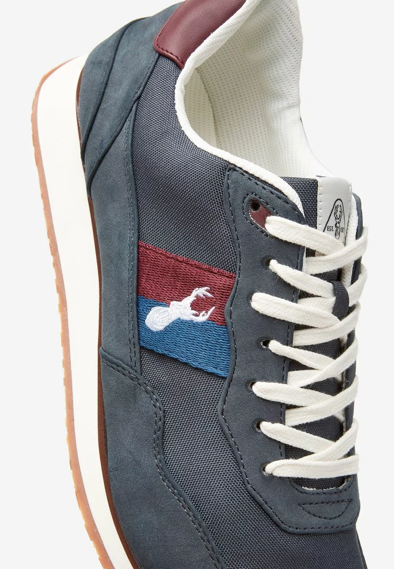 Next NAVY RETRO RUNNER TRAINERS - Sneaker Low - Blue | Herren 6 Next NAVY RETRO RUNNER TRAINERS - Sneaker Low - Blue | Herren – Bild 6