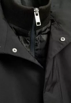 Next Herren Regenjacke / Wasserabweisende Jacke - Black -Next Großes Kaufhaus a7da8443ec1f488b832caa0f7fd19758