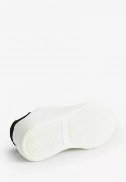 Next Kinder Sportlicher Schnürer - White -Next Großes Kaufhaus a8e701827b8f4d5ab50dae6a30e9713a