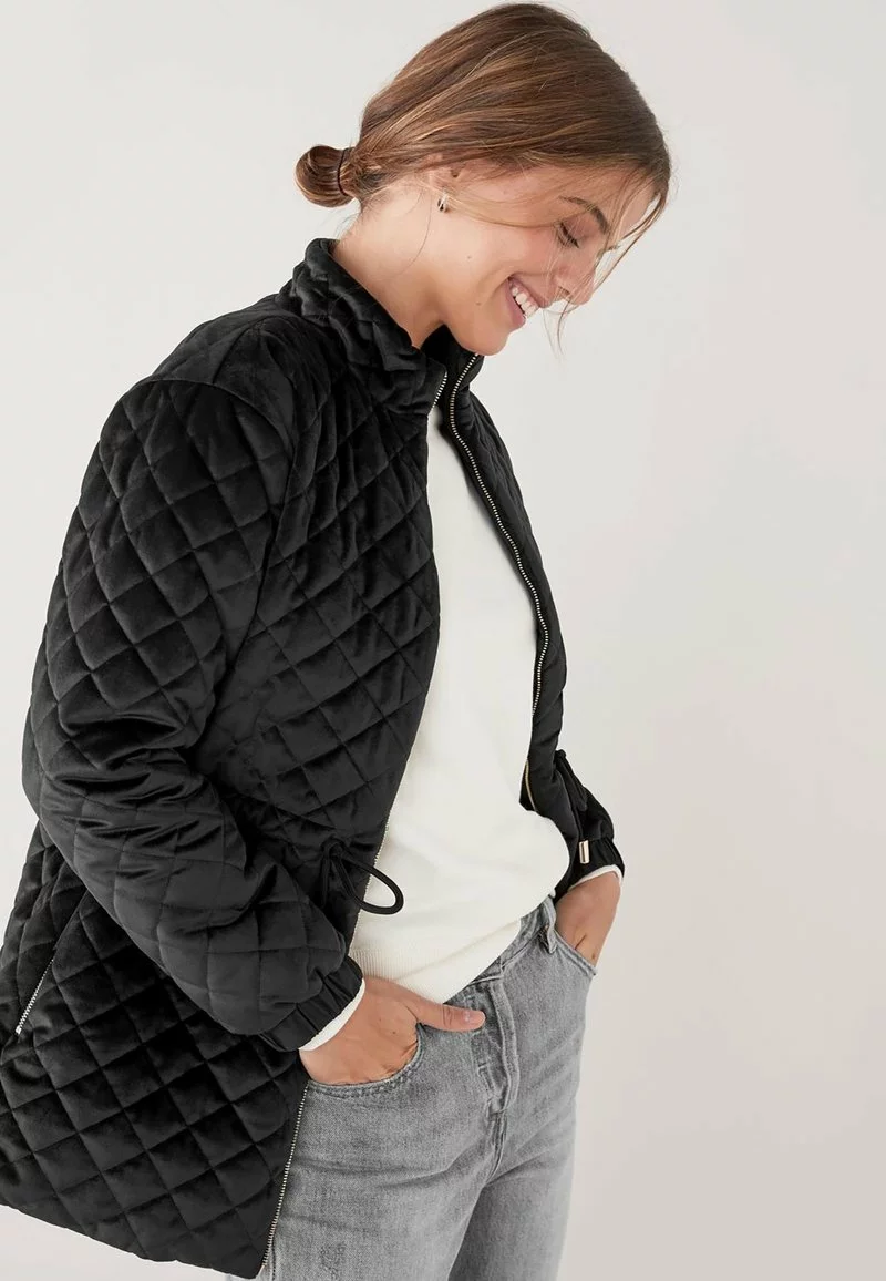 Next Damen QUILTED TIE FRONT - Kurzmantel - Black 3 Next Damen QUILTED TIE FRONT - Kurzmantel - Black – Bild 3