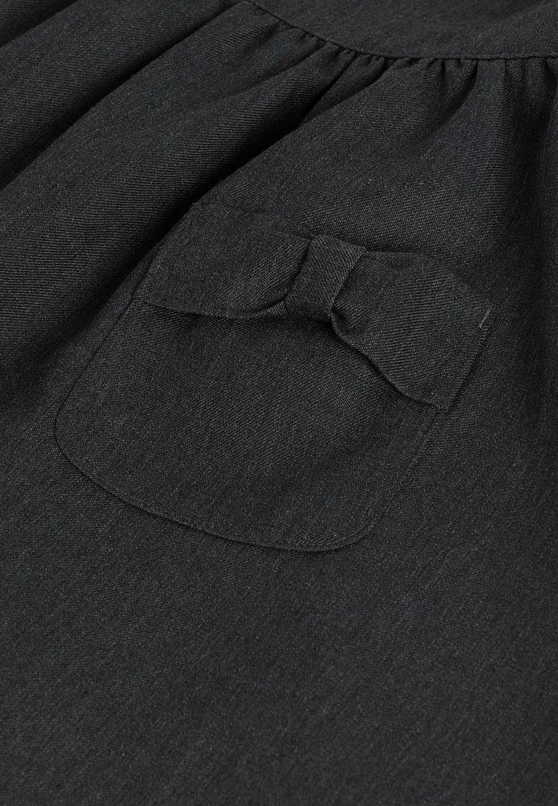 Next Kinder BOW PINAFORE - Freizeitkleid - Grey 3 Next Kinder BOW PINAFORE - Freizeitkleid - Grey – Bild 3