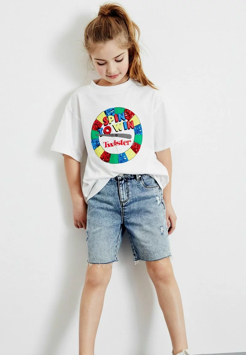 Next Kinder T-Shirt Print - Ecru 1 Next Kinder T-Shirt Print - Ecru