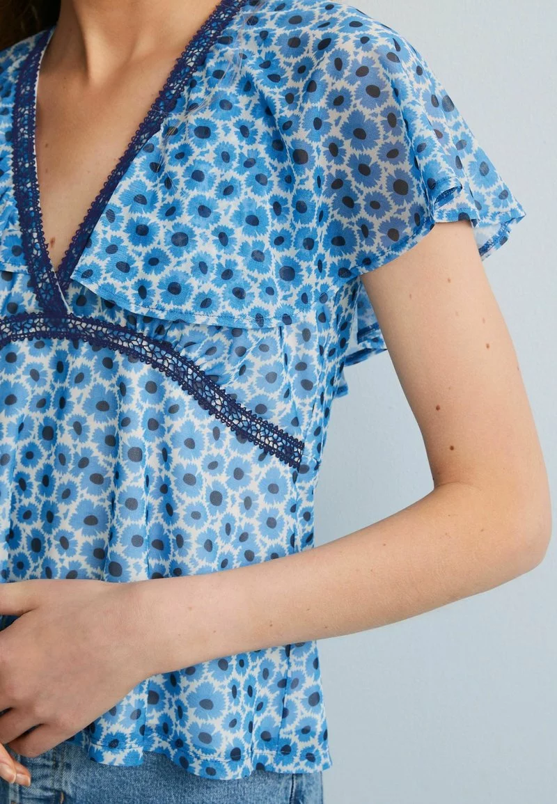 Next Damen FLUTED - Bluse - Blue Jubilee Print 3 Next Damen FLUTED - Bluse - Blue Jubilee Print – Bild 3