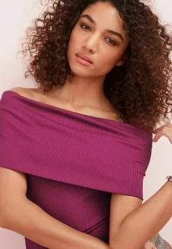 Next T-Shirt Print - Berry Red | Damen 8 Next T-Shirt Print - Berry Red | Damen -Next Großes Kaufhaus f2975f02af2e4fa3a51da64bf301b476