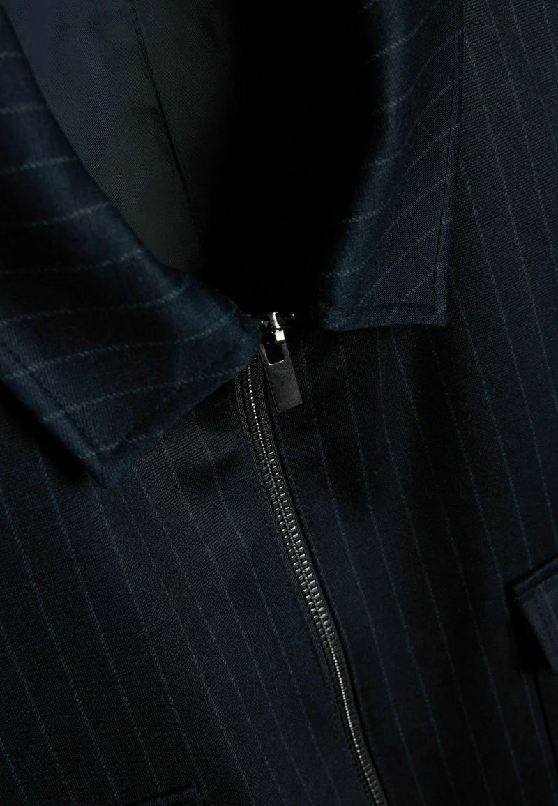 Next Herren STRIPE MOTION FLEX - Leichte Jacke - Navy Blue 3 Next Herren STRIPE MOTION FLEX - Leichte Jacke - Navy Blue – Bild 3