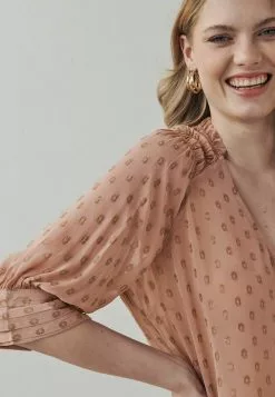 Next Damen Hemdbluse - Blush Pink Gold 6 Next Damen Hemdbluse - Blush Pink Gold -Next Großes Kaufhaus feaa0ed086344ab1b8d9d3cd6a60812a